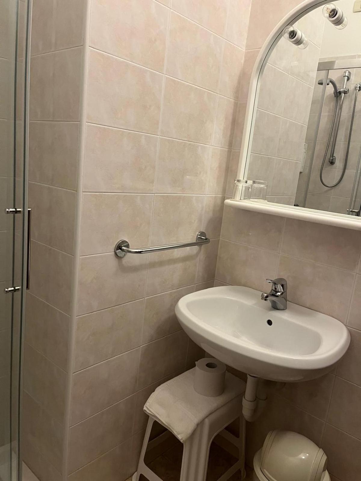 Locanda Al Santuario Peschiera del Garda Exterior foto